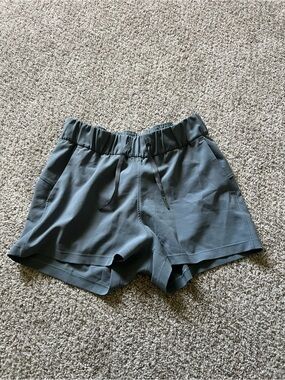 Women's On the Fly Active Shorts